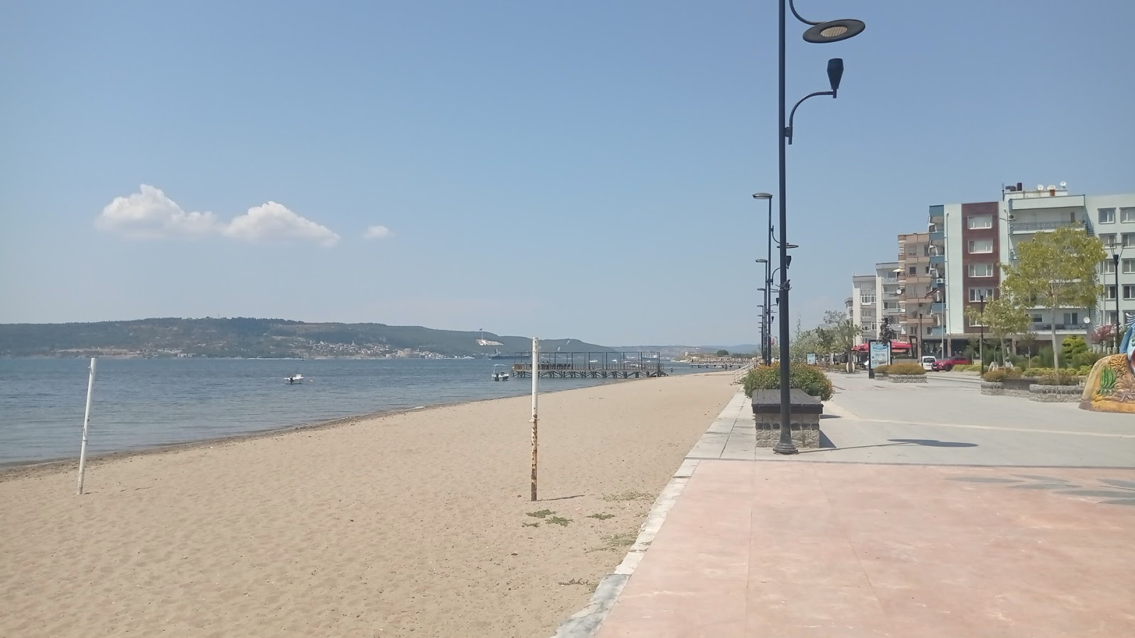 Photo of Yeni Kordon beach with partly clean level of cleanliness