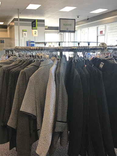 Thrift Store «Deseret Industries Thrift Store», reviews and photos, 2720 E 11th St, Los Angeles, CA 90023, USA