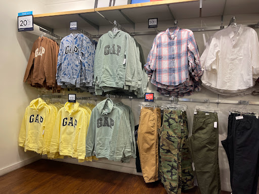 Clothing Store «Gap Outlet», reviews and photos, 1600 Saratoga Ave, San Jose, CA 95129, USA