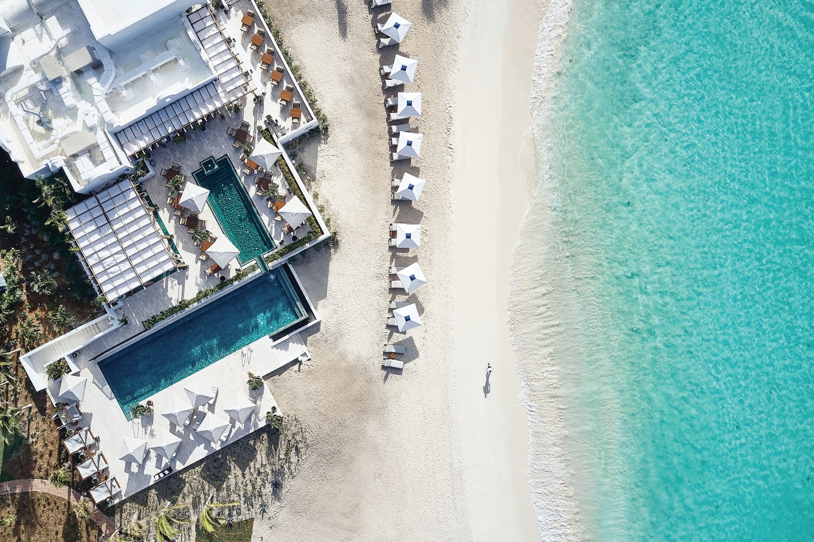 Anguilla Plajı'in fotoğrafı otel alanı