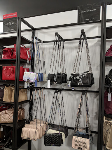 Department Store «Saks OFF 5TH», reviews and photos, 1675 Rockville Pike, Rockville, MD 20852, USA