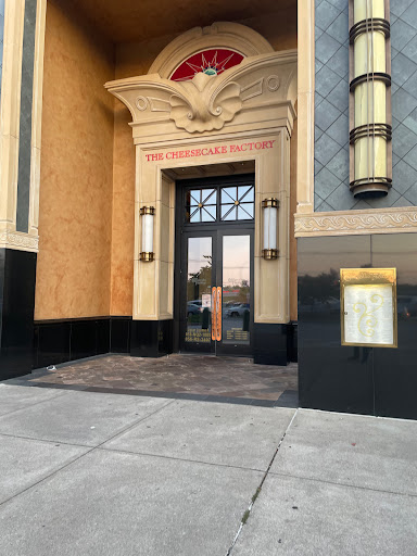 Restaurant «The Cheesecake Factory», reviews and photos, 5000 Shelbyville Rd, Louisville, KY 40207, USA