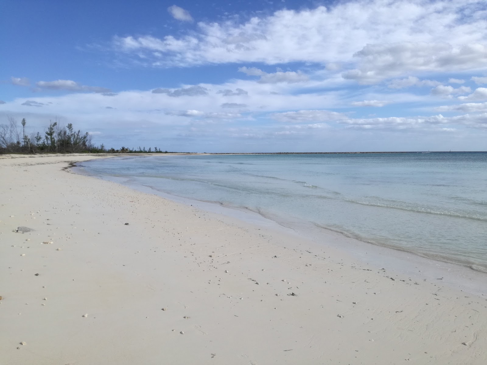 Photo de Xanadu beach avec moyenne baie