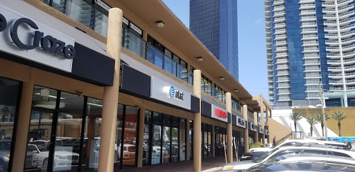 Cell Phone Store «AT&T Authorized Retailer», reviews and photos, 17100 Collins Ave #108, Sunny Isles Beach, FL 33160, USA