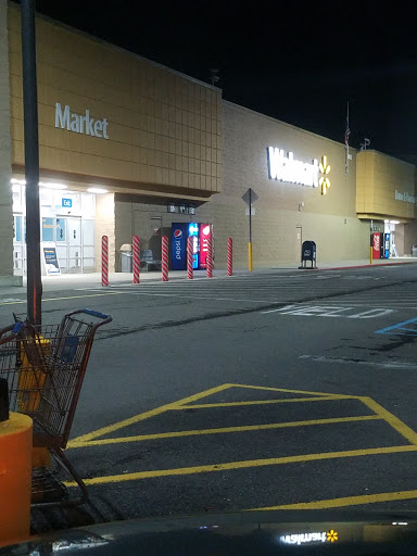 Department Store «Walmart Supercenter», reviews and photos, 2453 2nd Ave E, Oneonta, AL 35121, USA