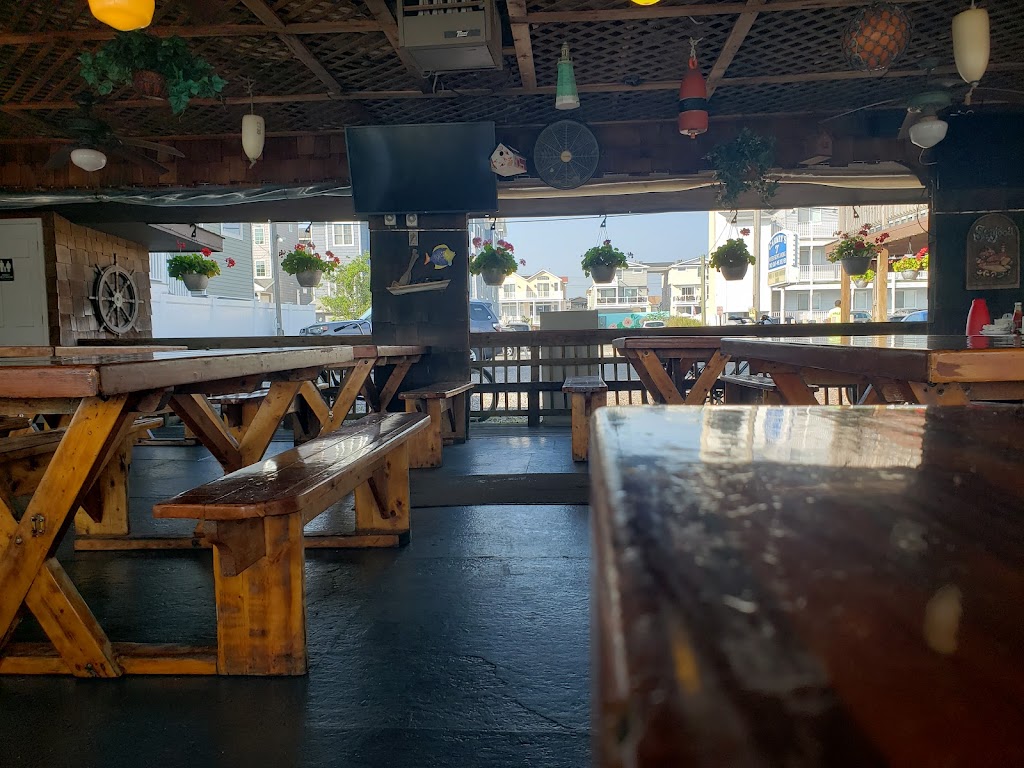 Carmen's Seafood Restaurant 08243