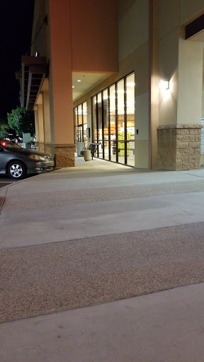 Shoe Store «Famous Footwear», reviews and photos, 9450 W Northern Ave, Glendale, AZ 85305, USA