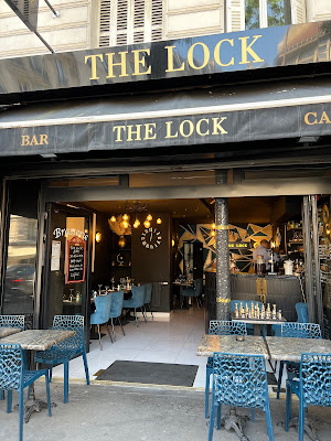 The LOCK"EX L'ARC EN CIEL" à Paris
