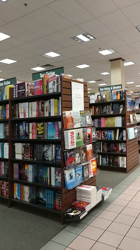 Book Store «Barnes & Noble», reviews and photos, 5231 E 41st St, Tulsa, OK 74135, USA