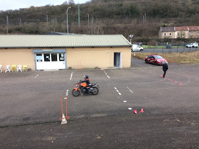 photo de l'auto école Auto Moto Ecole Polli Serge