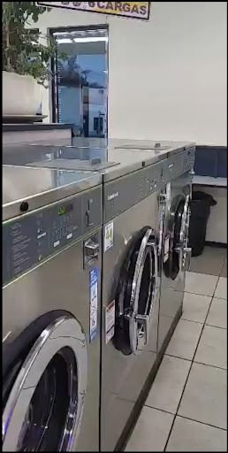 Laundromat «LAVAMATICA LAUNDRY», reviews and photos, 2231 W 5th St, Santa Ana, CA 92703, USA