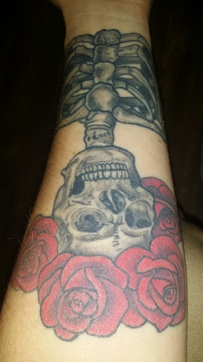 Tattoo Shop «Envy Skin Gallery», reviews and photos, 1528 Bethel Rd, Columbus, OH 43220, USA