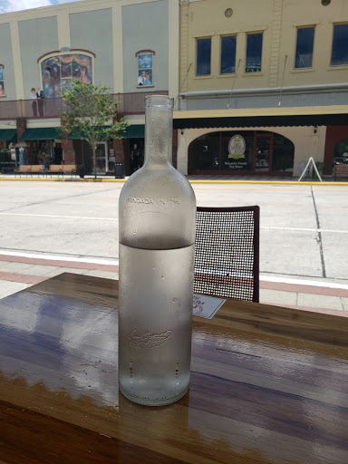 Latin American Restaurant «De La Vega Restaurante y Galeria», reviews and photos, 128 N Woodland Blvd, DeLand, FL 32720, USA