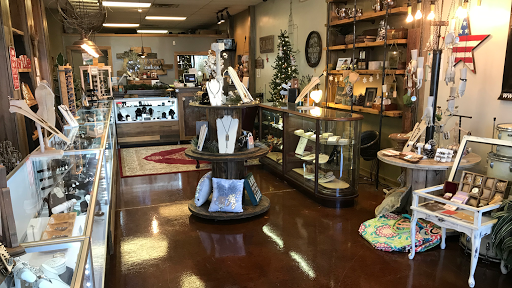 Gold Dealer «Gold & Co Boutique», reviews and photos, 387 W Main St A, Hendersonville, TN 37075, USA