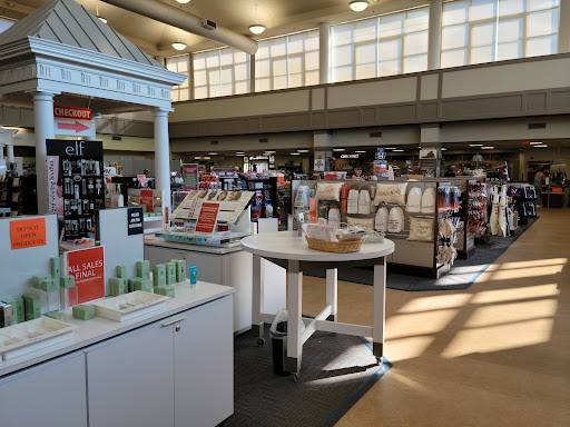 Book Store «University of Virginia Bookstore», reviews and photos, 400 Emmet St S, Charlottesville, VA 22903, USA