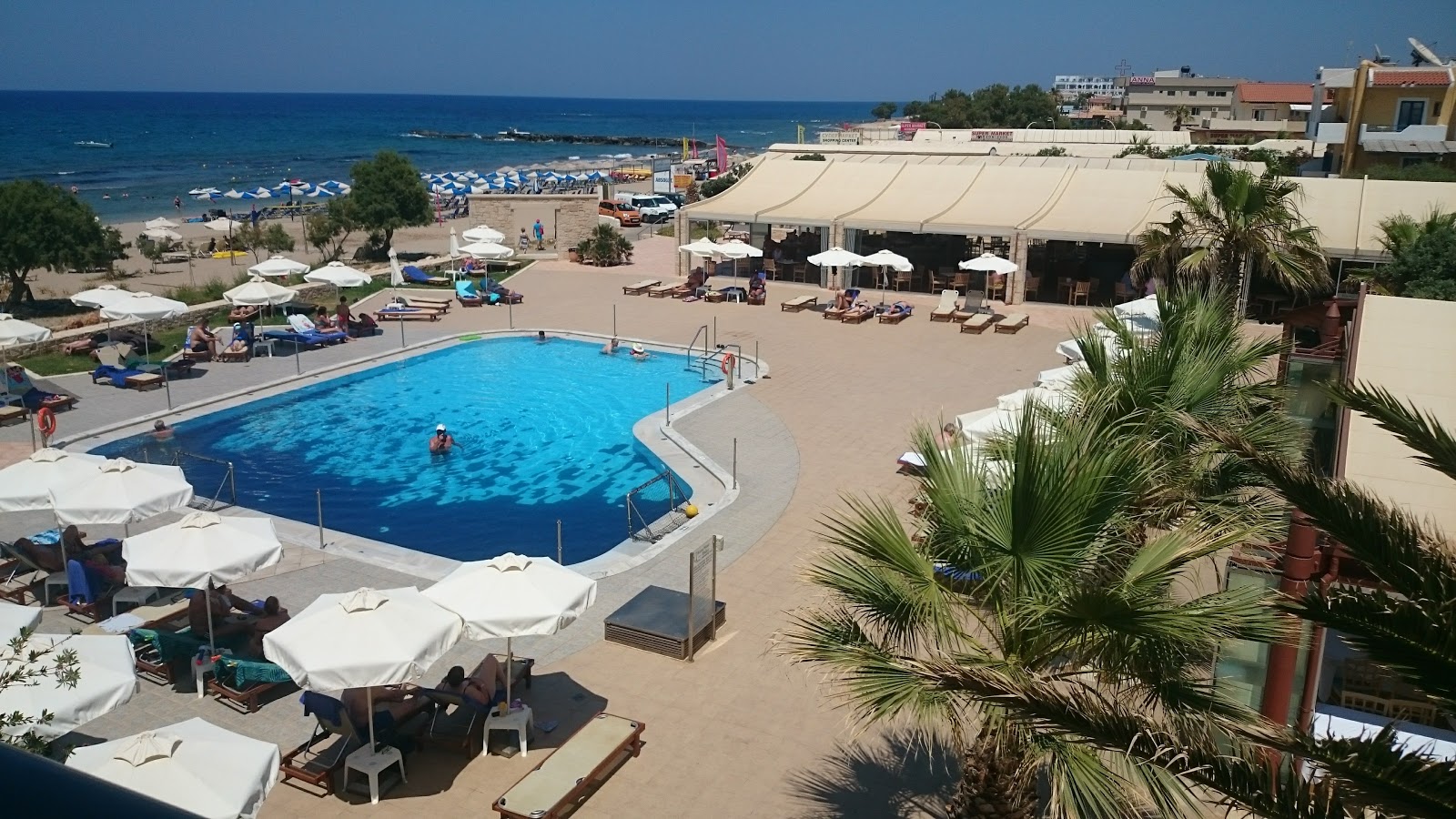 Foto van Anisaras beaches en zijn prachtige landschap