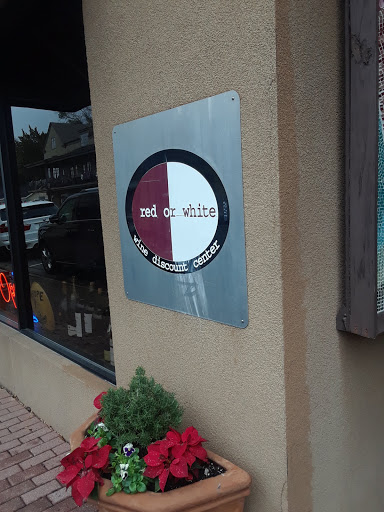 Winery «Red Or White Wine Discount Center», reviews and photos, 323 De La Mare Ave # A, Fairhope, AL 36532, USA