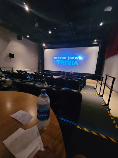 Movie Theater «Maumee Indoor Theatre», reviews and photos, 601 Conant St, Maumee, OH 43537, USA