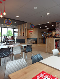 Atmosphère du Restaurant KFC Tourville la Rivière à Tourville-la-Rivière - n°5