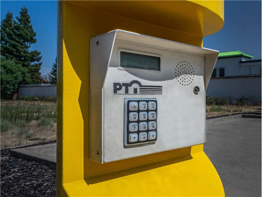 Self-Storage Facility «Folsom Parkshore Self Storage», reviews and photos, 185 Parkshore Dr, Folsom, CA 95630, USA