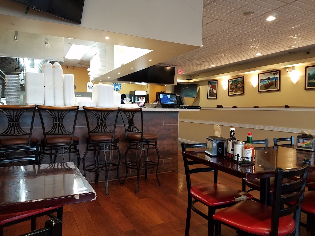 Dona Bessy's Pupuseria 22151