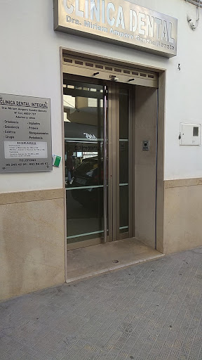 Clínica Dental Miriam Amparo Gandía Benetó en Castelló, Valencia