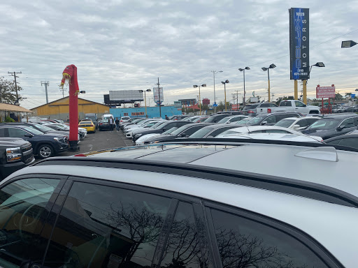 Used Car Dealer «Delux Motors», reviews and photos, 10520 Hawthorne Blvd, Inglewood, CA 90304, USA