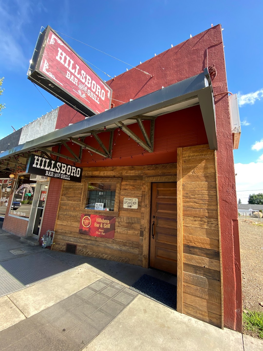 Hillsboro Bar & Grill