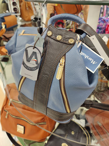 Shoe Store «DSW Designer Shoe Warehouse», reviews and photos, 2485 Richmond Ave, Staten Island, NY 10314, USA