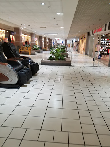 Shopping Mall «Colonial Park Mall», reviews and photos, 4600 Jonestown Rd, Harrisburg, PA 17109, USA