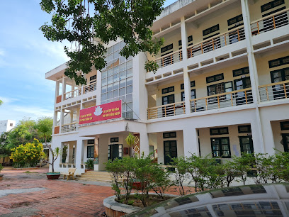 Trường THPT Dân Tộc Nội Trú Ninh Thuận