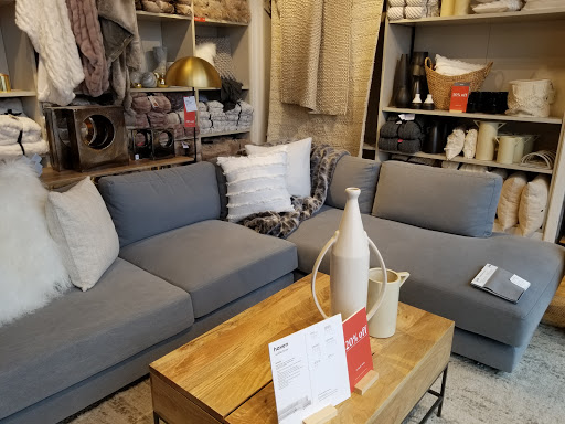 Furniture Store «west elm», reviews and photos, 160 Walt Whitman Rd Ste 1120, Huntington Station, NY 11746, USA