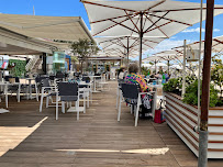 Atmosphère du Restaurant Palais Stéphanie Beach à Cannes - n°11