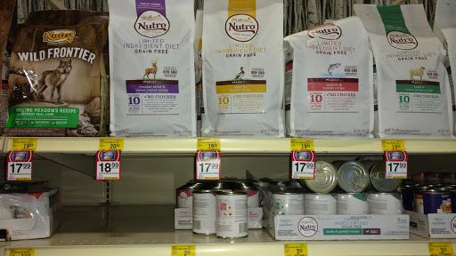 Pet Supply Store «PetSmart», reviews and photos, 145 Witchwood Dr, North Wales, PA 19454, USA