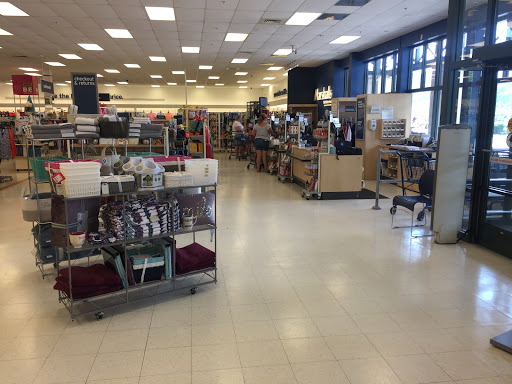 Department Store «Marshalls», reviews and photos, 460 E Waterfront Dr, Homestead, PA 15120, USA