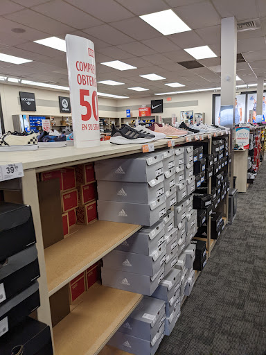 Shoe Store «Rack Room Shoes», reviews and photos, 2809 Battleground Ave, Greensboro, NC 27455, USA
