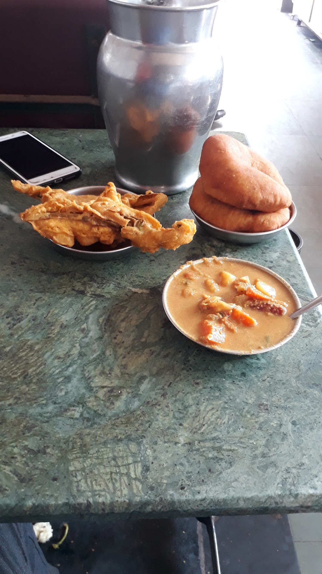 Krishna Hotel