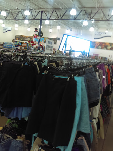Thrift Store «Goodwill Ocala Superstore Adjacent to Paddock Mall», reviews and photos, 2830 SW 27th Ave, Ocala, FL 34471, USA