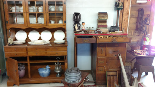 Flea Market «The Douglas Flea Market», reviews and photos, 436 NE Main St, Douglas, MA 01516, USA