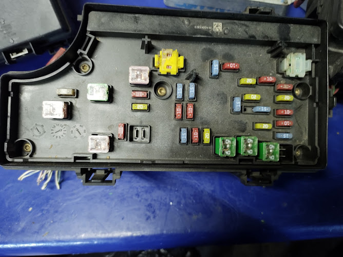 Taller mecánico Toño y autopartes