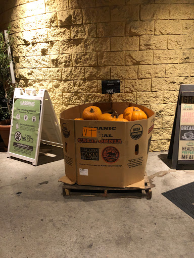 Natural Foods Store «Lassens Natural Foods & Vitamins», reviews and photos, 4071 E Main St, Ventura, CA 93003, USA