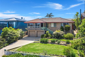 Inlet Views @ 14 The Loop Narooma