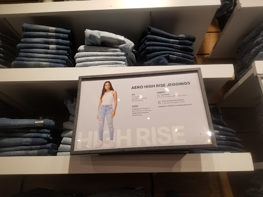 Clothing Store «Aéropostale», reviews and photos, 200 Baychester Ave, Bronx, NY 10475, USA