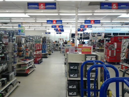 Hardware Store «Harbor Freight Tools», reviews and photos, 34900 Groesbeck Hwy, Charter Twp of Clinton, MI 48035, USA