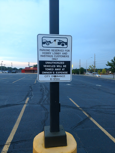Craft Store «Hobby Lobby», reviews and photos, 11 W 39th St, Kearney, NE 68847, USA