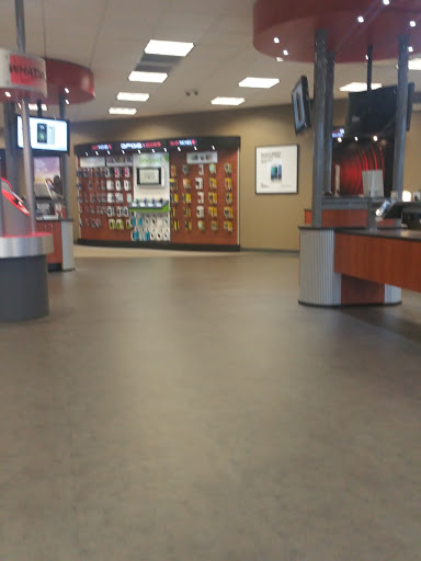 Cell Phone Store «Verizon Authorized Retailer – Cellular Sales», reviews and photos, 14008 Lee Jackson Memorial Hwy, Chantilly, VA 20151, USA