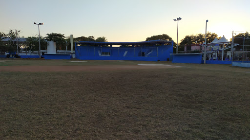 Campo de Béisbol El Bate