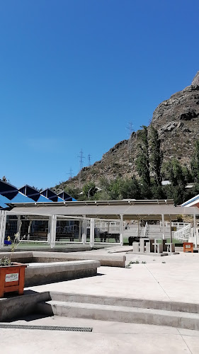 Opiniones de Escuela Básica Río Blanco en Los Andes - Escuela