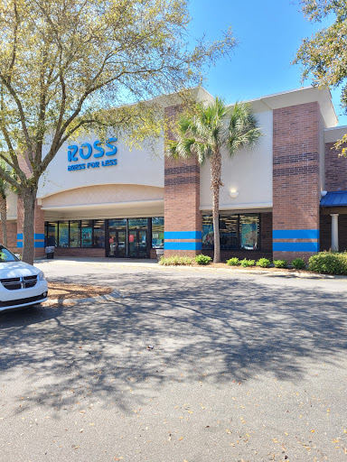 Clothing Store «Ross Dress for Less», reviews and photos, 30 Malphrus Rd, Bluffton, SC 29910, USA