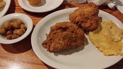 American Restaurant «Cracker Barrel Old Country Store», reviews and photos, 2371 E Aurora Rd, Twinsburg, OH 44087, USA